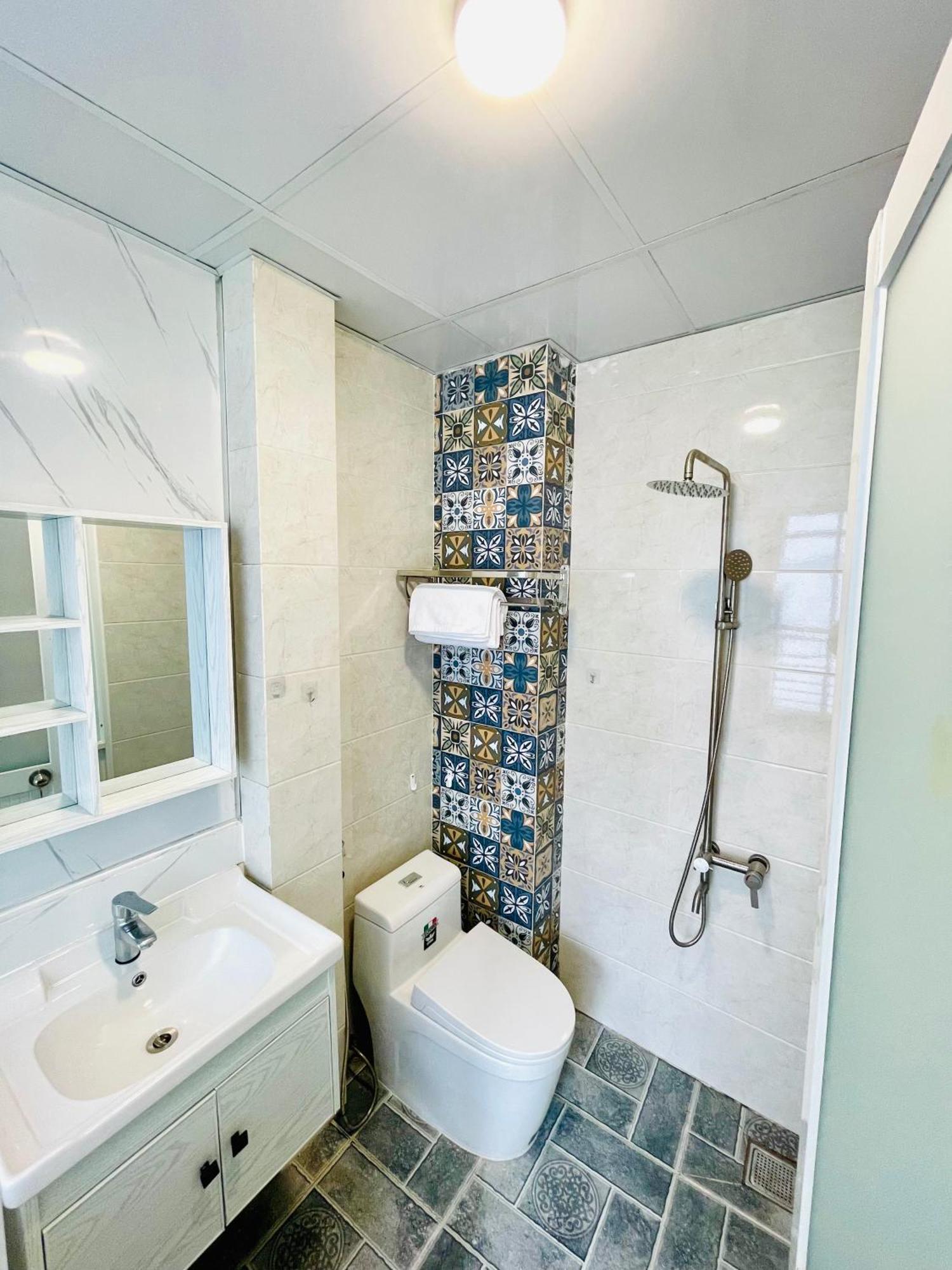 Lala Aparthotel *